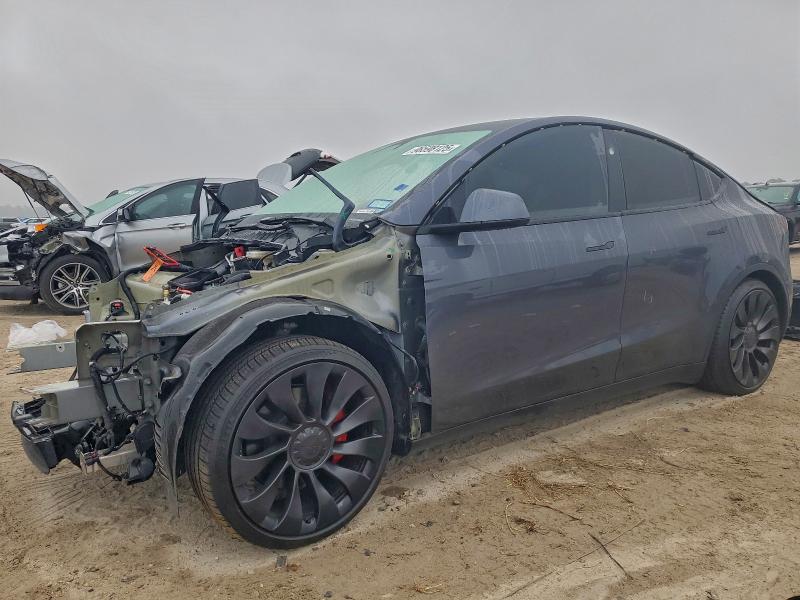 TESLA MODEL Y 2023 with VIN 7SAYGDEF8PF935932 - Photo from auction