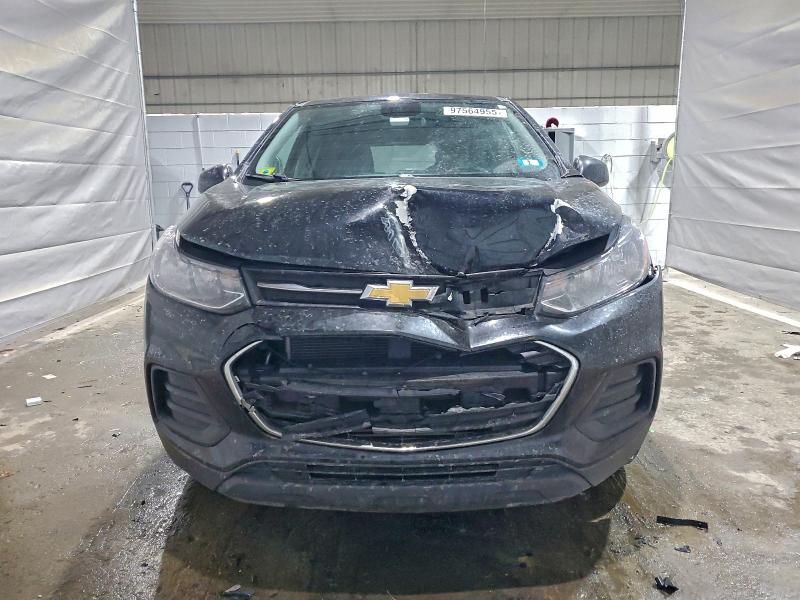 Photo 5 from auction – 2020 CHEVROLET TRAX LS with VIN 3GNCJNSB1LL297039