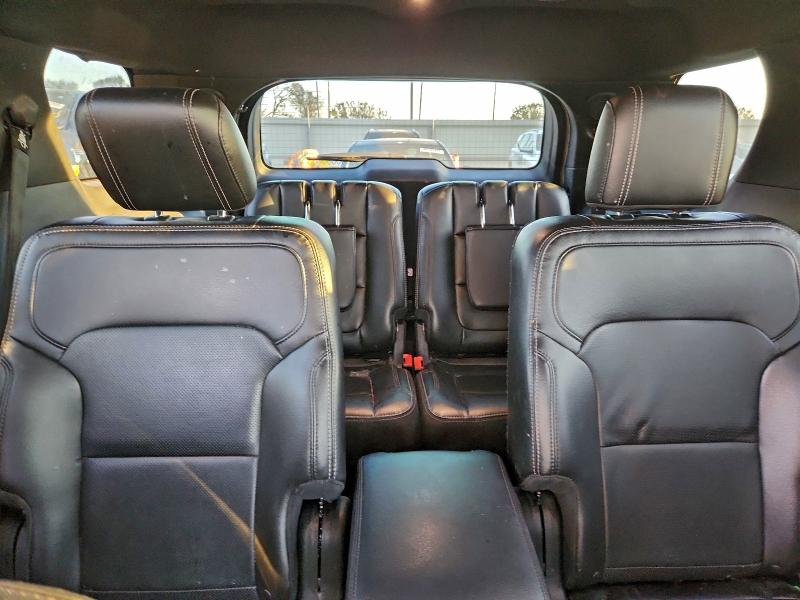 Photo 10 from auction – 2018 FORD EXPLORER L with VIN 1FM5K7FH6JGB55081