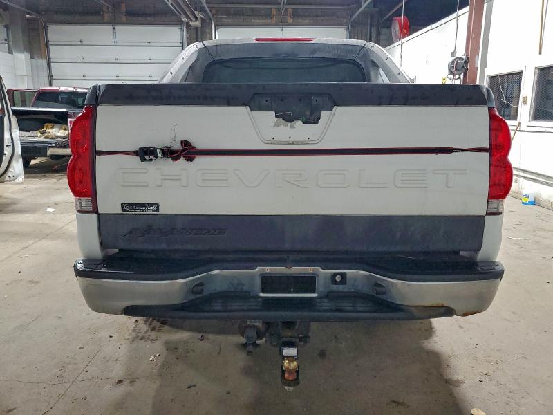 Photo 6 from auction – 2004 CHEVROLET AVALANCHE with VIN 3GNEK12T74G104183