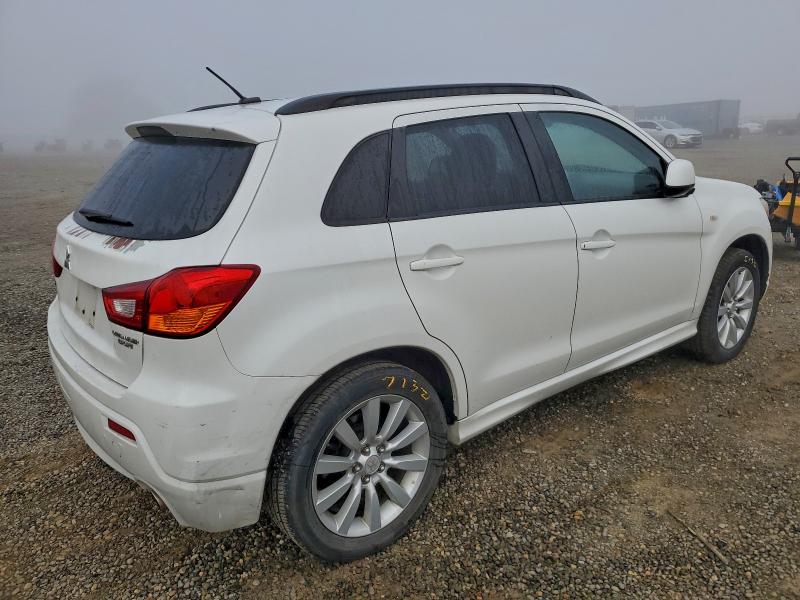Photo 3 from auction – 2011 MITSUBISHI OUTLANDER with VIN JA4AR4AU4BZ017959