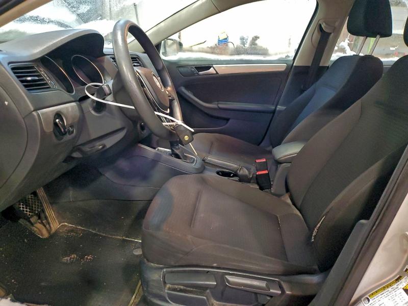 Photo 7 from auction – 2015 VOLKSWAGEN JETTA BASE with VIN 3VW2K7AJ1FM336763