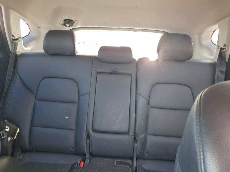 Photo 10 from auction – 2018 HYUNDAI TUCSON SEL with VIN KM8J3CA49JU634069