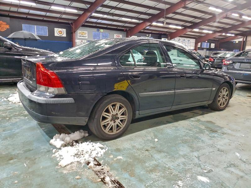 Photo 3 from auction – 2004 VOLVO S60 2.5T with VIN YV1RS59V242402071