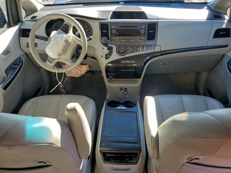 Photo 8 from auction – 2013 TOYOTA SIENNA LE with VIN 5TDKK3DC7DS376934