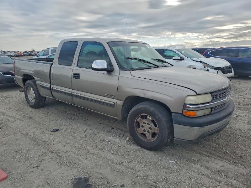 Photo 4 from auction – 2001 CHEVROLET SILVERADO with VIN 2GCEC19T911133359