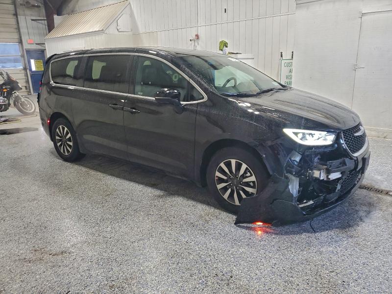 Photo 4 from auction – 2025 CHRYSLER PACIFICA H with VIN 2C4RC1S77SR572335