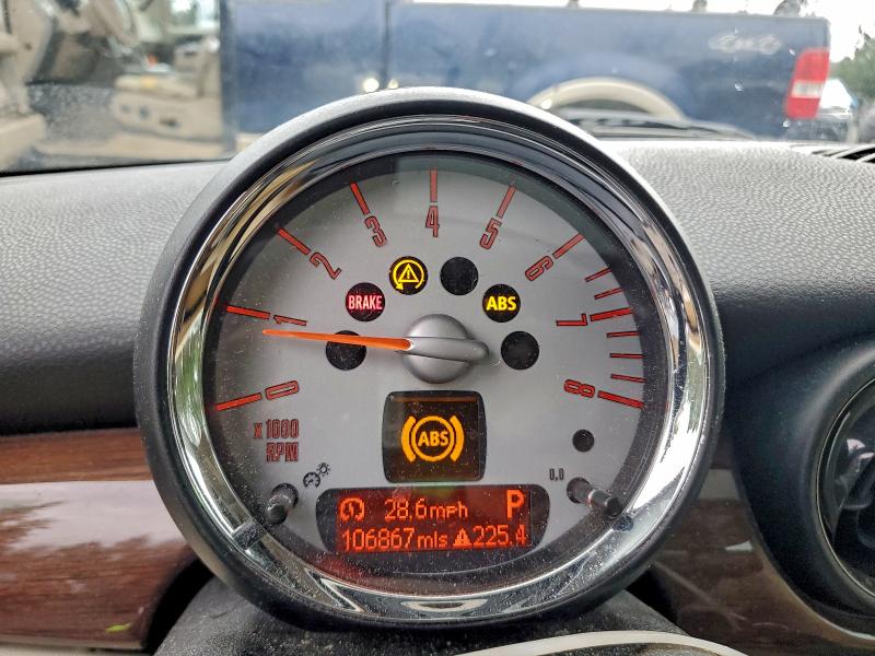 Photo 9 from auction – 2010 MINI COOPER CLU with VIN WMWML3C50ATX37391