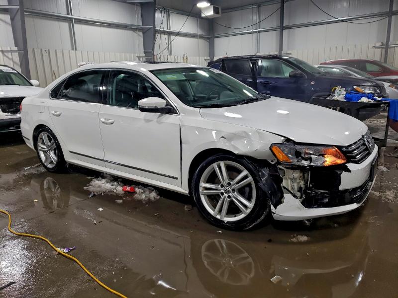 Photo 4 from auction – 2014 VOLKSWAGEN PASSAT SEL with VIN 1VWCN7A30EC074831