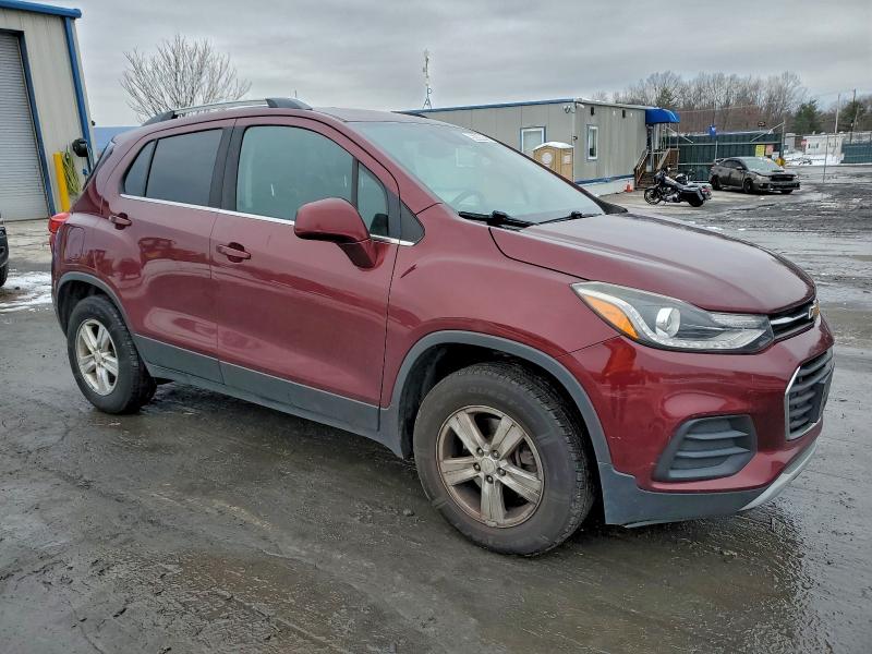 Photo 4 from auction – 2017 CHEVROLET TRAX with VIN 3GNCJPSB2HL169427