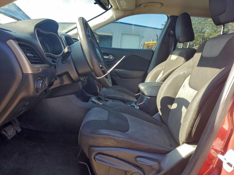 Photo 7 from auction – 2015 JEEP CHEROKEE S with VIN 1C4PJLAB5FW720767