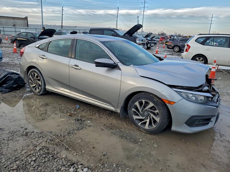 Photo 4 from auction – 2017 HONDA CIVIC EX with VIN 19XFC2F71HE073589