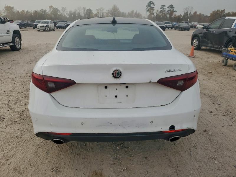 Photo 6 from auction – 2017 ALFA ROMEO GIULIA TI with VIN ZARFAECNXH7555624
