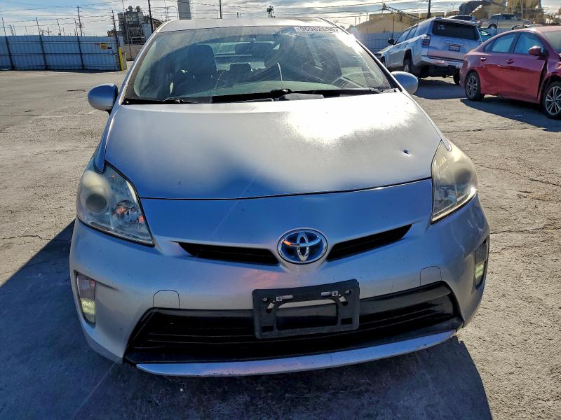 Photo 5 from auction – 2014 TOYOTA PRIUS with VIN JTDKN3DU7E1753700