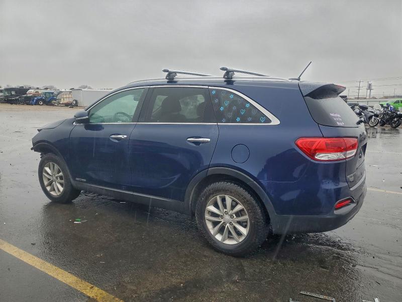 Photo 2 from auction – 2018 KIA SORENTO LX with VIN 5XYPGDA57JG338793