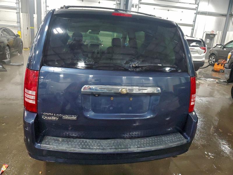 Photo 6 from auction – 2008 CHRYSLER TOWN & COU with VIN 2A8HR54P28R842944