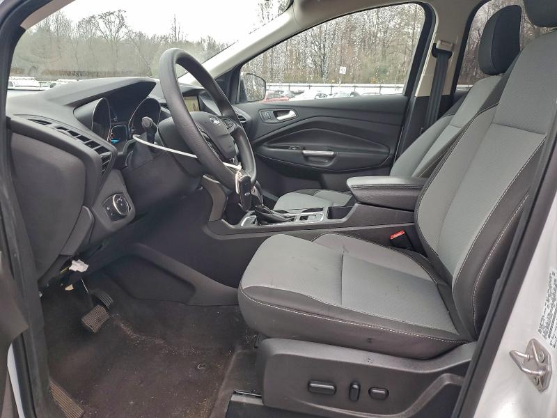 Photo 7 from auction – 2019 FORD ESCAPE SE with VIN 1FMCU9GD6KUC10902