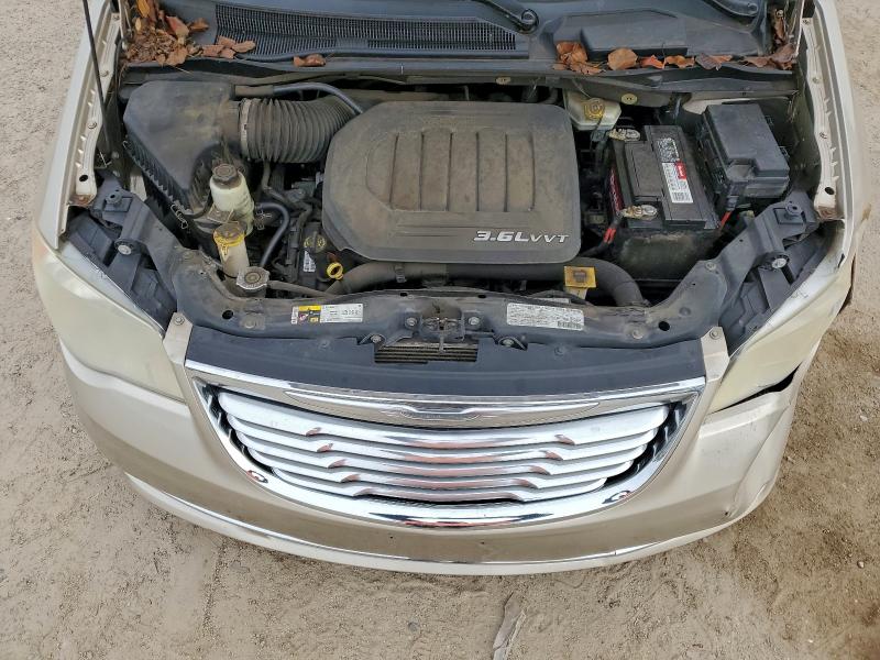 Photo 12 from auction – 2013 CHRYSLER TOWN & COU with VIN 2C4RC1BG7DR620659