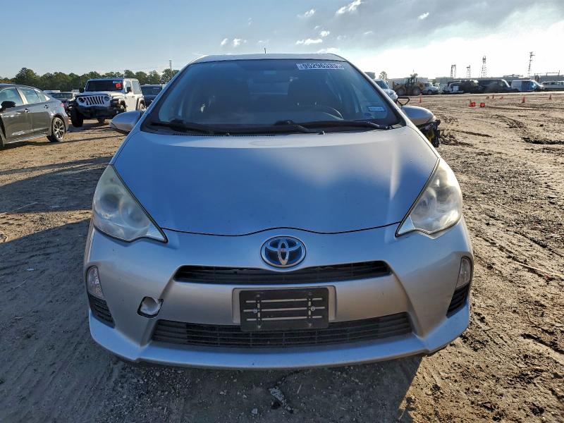 Photo 5 from auction – 2013 TOYOTA PRIUS C with VIN JTDKDTB30D1531432