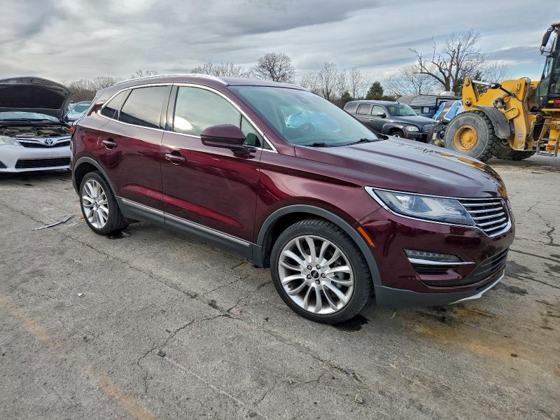 Photo 4 from auction – 2017 LINCOLN MKC RESERV with VIN 5LMCJ3C94HUL50461