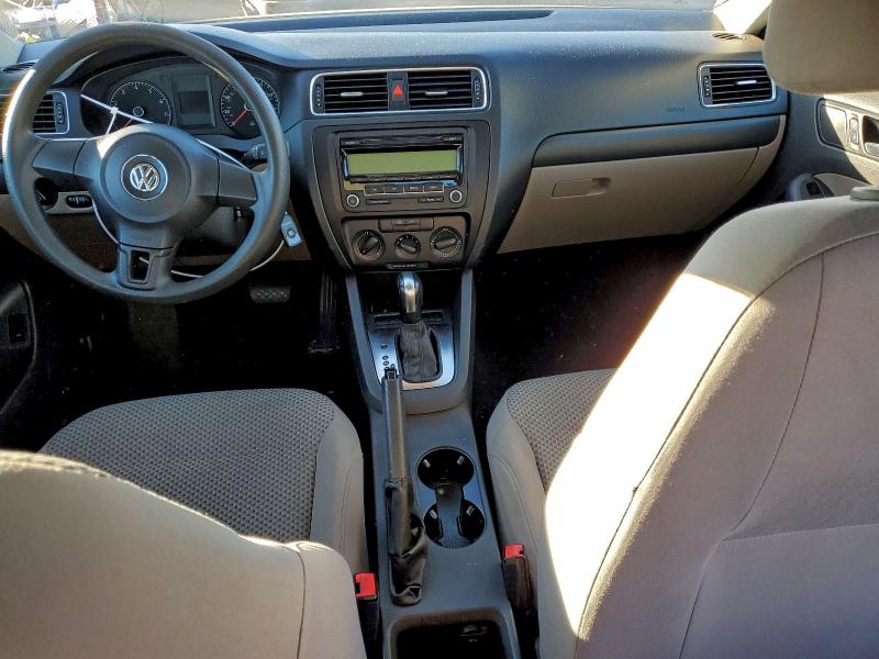 Photo 8 from auction – 2011 VOLKSWAGEN JETTA BASE with VIN 3VW2K7AJ0BM117819