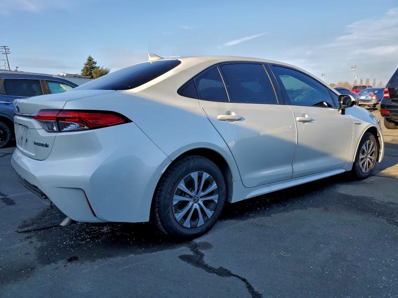 Photo 3 from auction – 2021 TOYOTA COROLLA LE with VIN JTDEAMDE4MJ021479