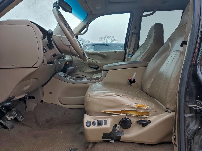 Photo 7 from auction – 2002 FORD EXPEDITION with VIN 1FMFU18L22LA72074