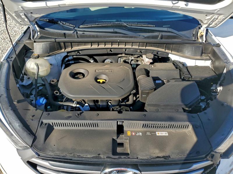 Photo 12 from auction – 2017 HYUNDAI TUCSON SE with VIN KM8J23A42HU291666