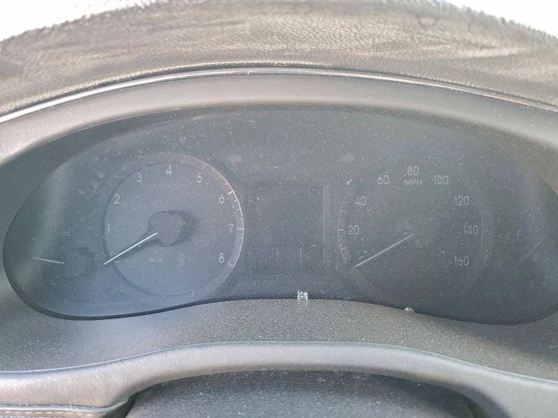 Photo 9 from auction – 2011 HYUNDAI GENESIS 3. with VIN KMHGC4DE8BU122793