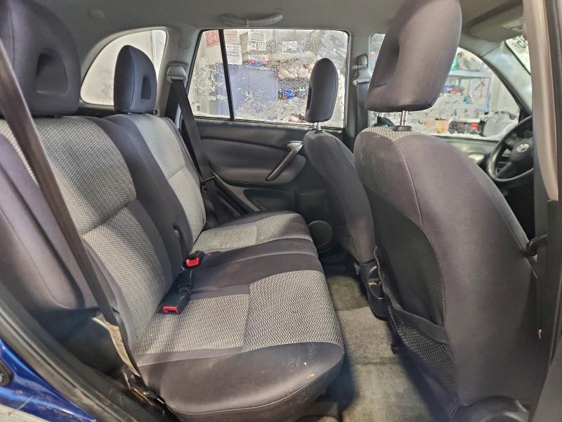 Photo 11 from auction – 2005 TOYOTA RAV4 with VIN JTEGD20V156002267