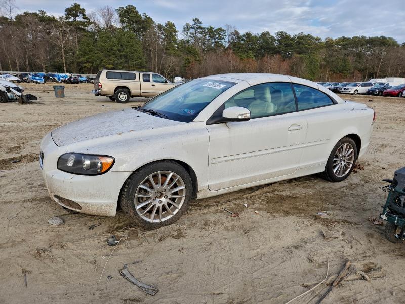 VOLVO C70 T5 2009 with VIN YV1MC67209J074653 - Photo from auction