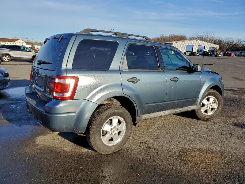 Photo 3 from auction – 2012 FORD ESCAPE XLT with VIN 1FMCU9D73CKB61413