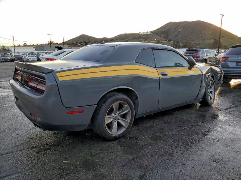 Photo 3 from auction – 2018 DODGE CHALLENGER with VIN 2C3CDZAG5JH227963