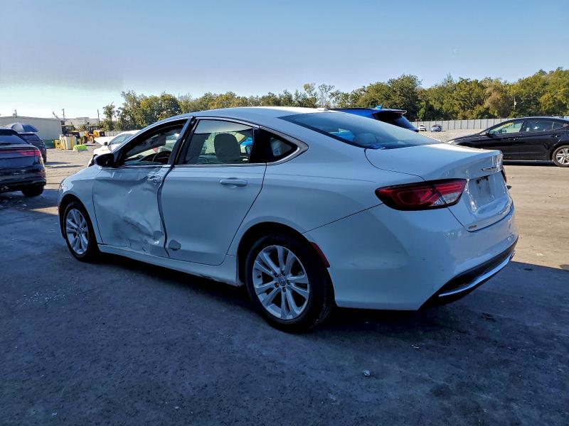 Photo 2 from auction – 2015 CHRYSLER 200 LIMITE with VIN 1C3CCCAB7FN607650