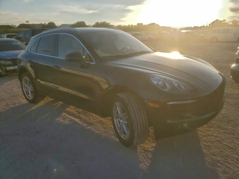Photo 4 from auction – 2017 PORSCHE MACAN S with VIN WP1AB2A57HLB15224