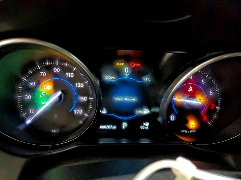 Photo 9 from auction – 2016 JAGUAR XF PREMIUM with VIN SAJBD4BV0GCY11000