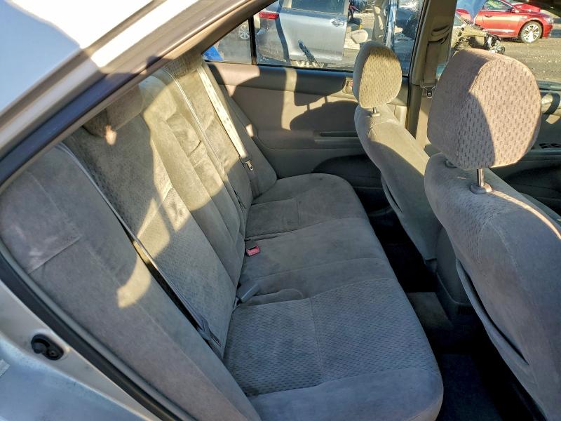 Photo 10 from auction – 2002 TOYOTA CAMRY LE with VIN 4T1BE32K92U091044