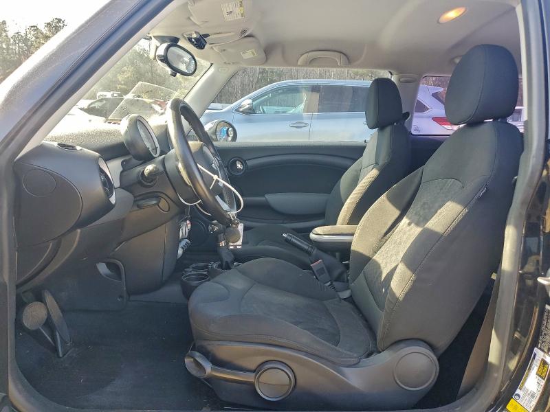 Photo 7 from auction – 2010 MINI COOPER with VIN WMWMF3C59ATZ23471