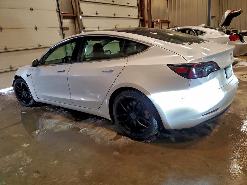 Photo 2 from auction – 2019 TESLA MODEL 3 with VIN 5YJ3E1EB6KF433342