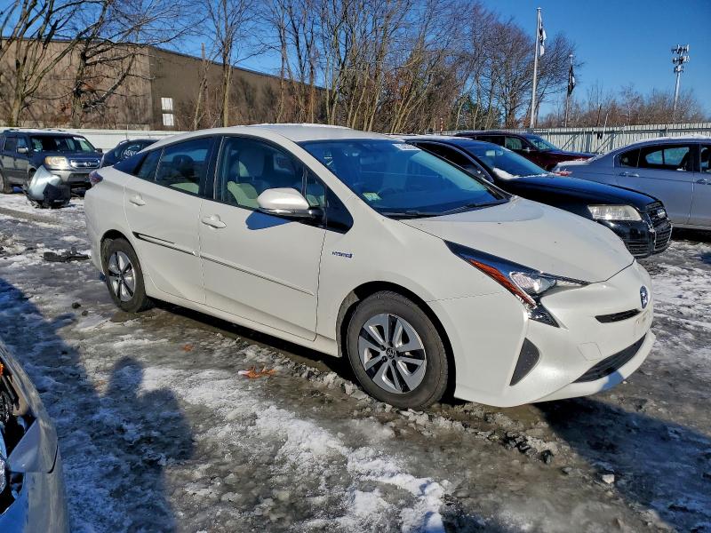 Photo 4 from auction – 2016 TOYOTA PRIUS with VIN JTDKARFU2G3014513