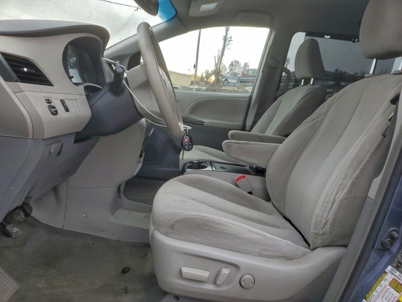 Photo 7 from auction – 2014 TOYOTA SIENNA LE with VIN 5TDKK3DC7ES486383