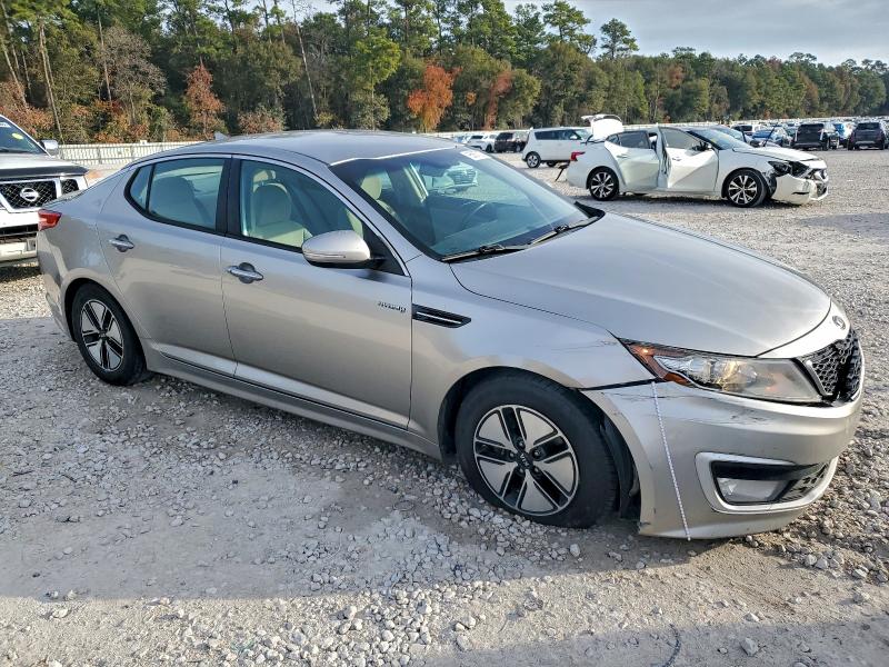 Photo 4 from auction – 2013 KIA OPTIMA HYB with VIN KNAGM4AD4D5062308