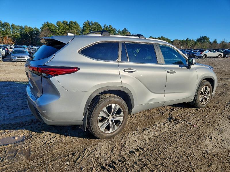 Photo 3 from auction – 2023 TOYOTA HIGHLANDER with VIN 5TDKDRBH6PS519503