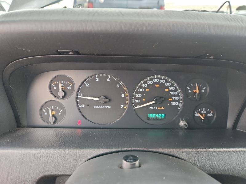 Photo 9 from auction – 2002 JEEP GRAND CHER with VIN 1J8GW48S82C324432