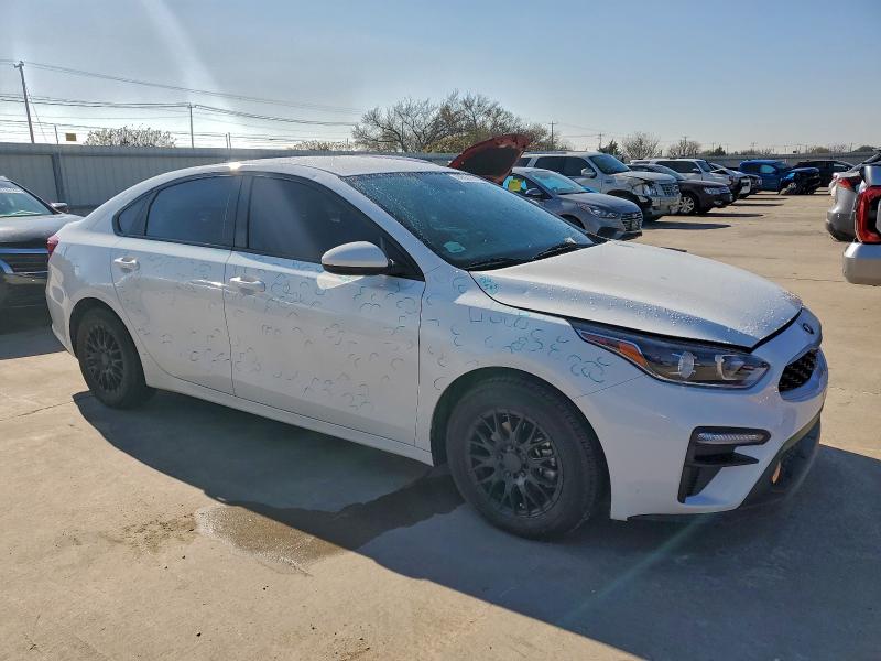 Photo 4 from auction – 2021 KIA FORTE FE with VIN 3KPF24AD3ME397598