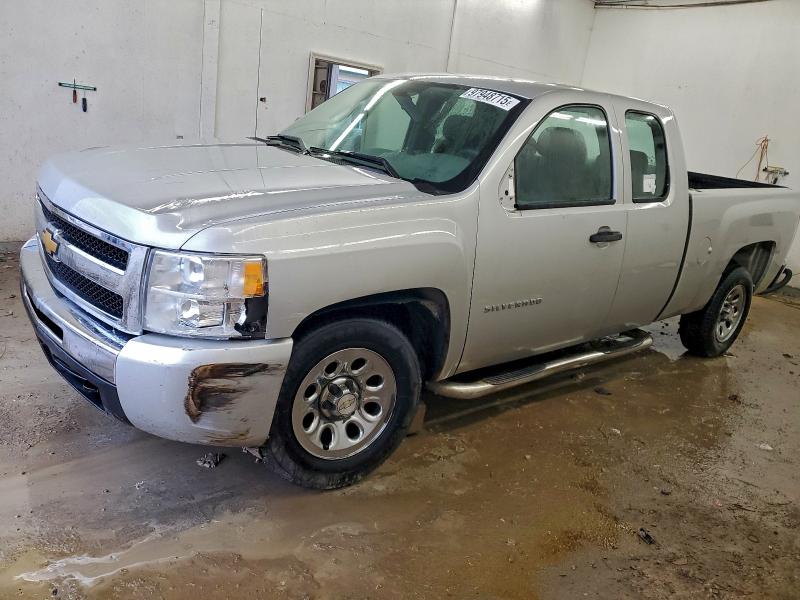 CHEVROLET SILVERADO 2011 with VIN 1GCRCPEX1BZ131787 - Photo from auction
