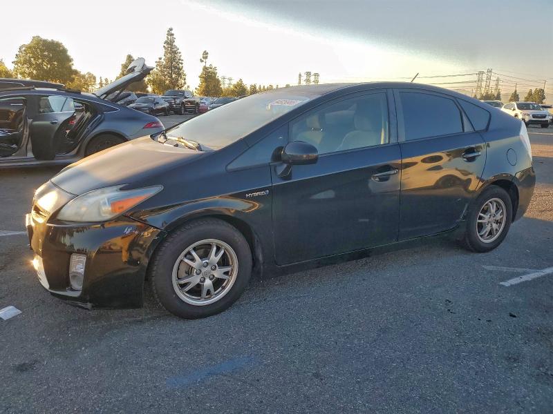 TOYOTA PRIUS 2011 مع رقم تعريف المركبة JTDKN3DU2B1433275 - صورة من المزاد