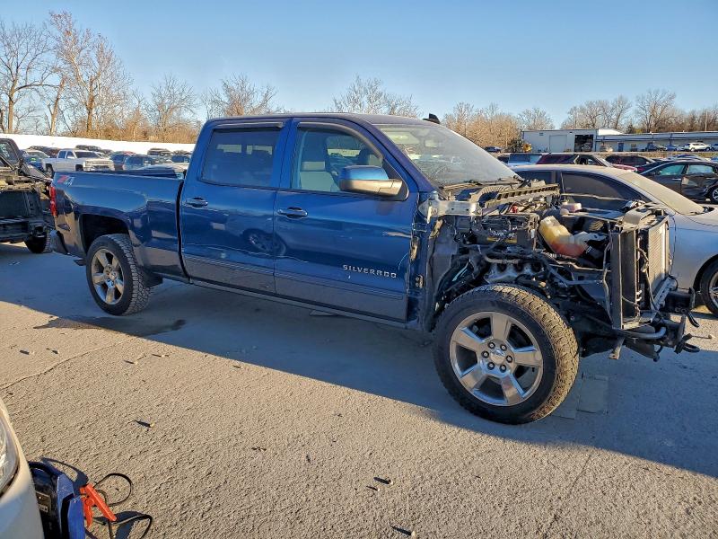 Photo 4 from auction – 2018 CHEVROLET SILVERADO with VIN 3GCUKREC2JG239873