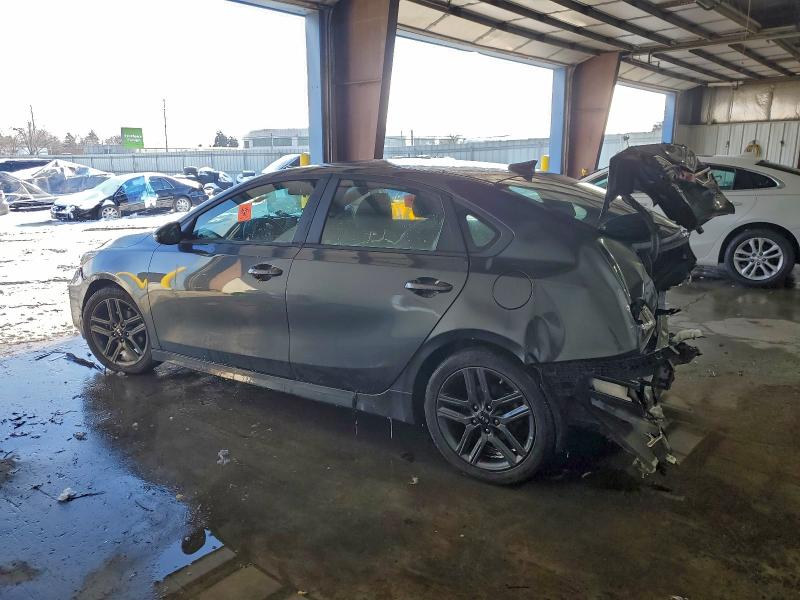 Photo 2 from auction – 2021 KIA FORTE GT L with VIN 3KPF34AD7ME404792