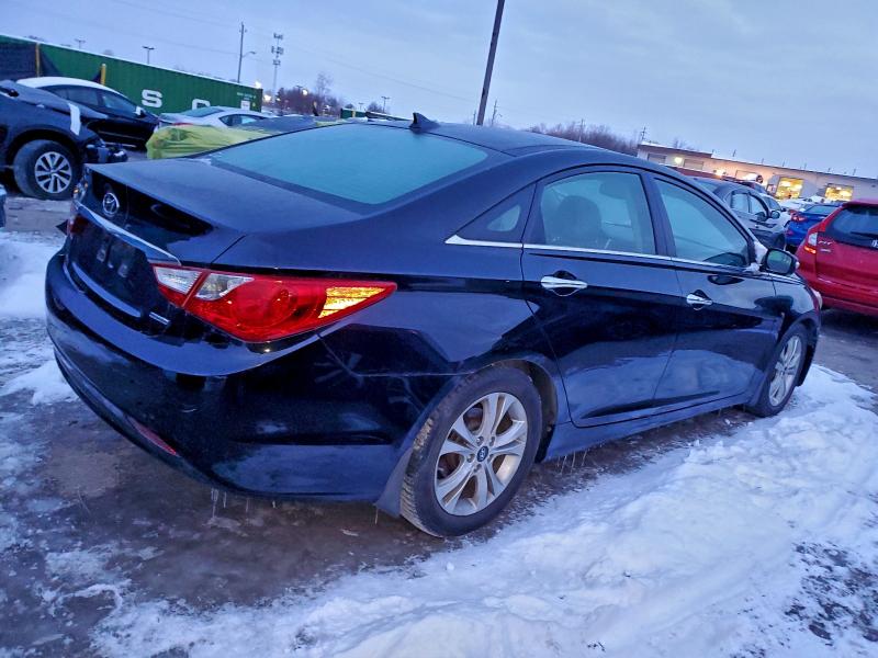 Photo 3 from auction – 2013 HYUNDAI SONATA SE with VIN 5NPEC4AC8DH656890